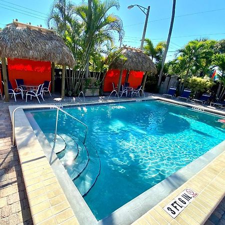 The Cabanas Guesthouse & Spa - Gay Resort Catering To Gay Men โอ๊คแลนด์พาร์ค ภายนอก รูปภาพ