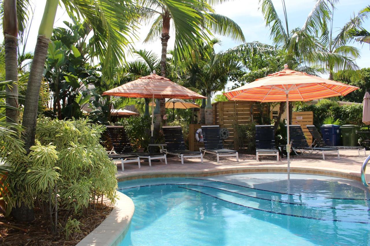 The Cabanas Guesthouse & Spa - Gay Resort Catering To Gay Men โอ๊คแลนด์พาร์ค ภายนอก รูปภาพ